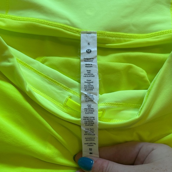 Lululemon Speed Up Mid-Rise Short 4"- Highlight Yellow- Size 6- EUC - Picture 10 of 10